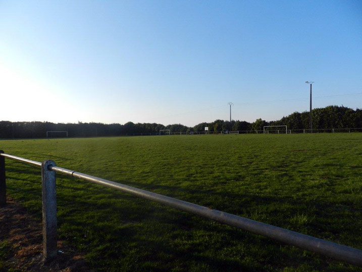 Terrain de football à Pouillé 85 Vendée